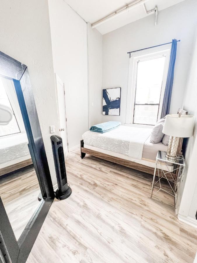 Gaslamp 2Bdrm - W Parking & 4 Beds #204 Hotel San Diego Buitenkant foto